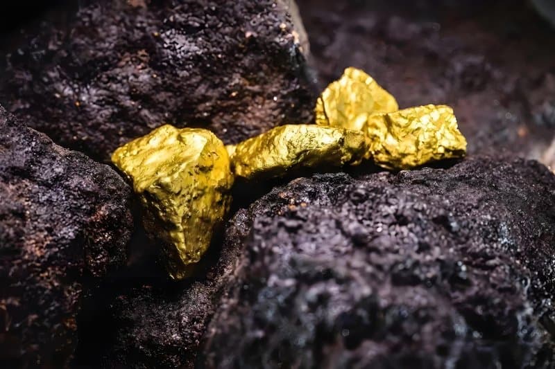 Gold on 12.10