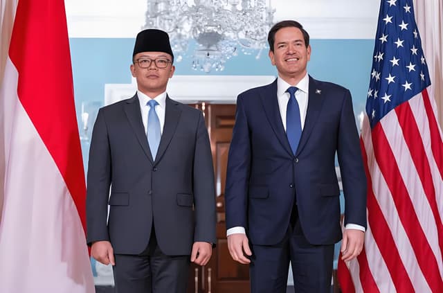 Trump announces a trade agreement with Indonesia.