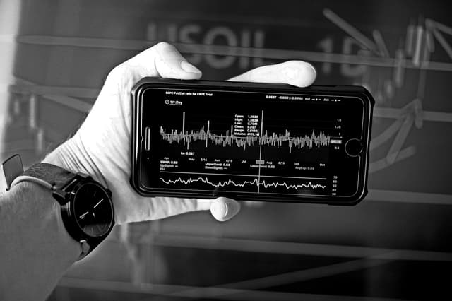 New policy eases brokerage risk control, boosting holdings and confidence in capital markets.