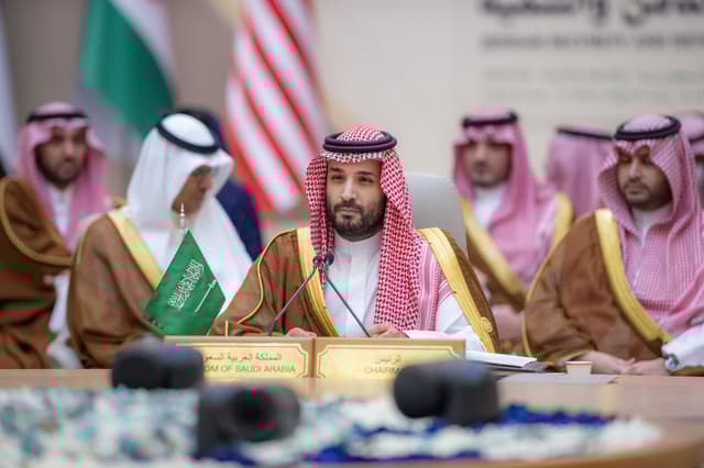 Saudi Arabia Hikes Oil Prices Again, Signaling Confidence in Strong Asian Market Demand