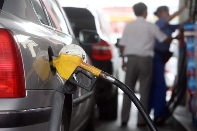 The resurgence of fuel-powered vehicles: A reversal in consumer preferences.