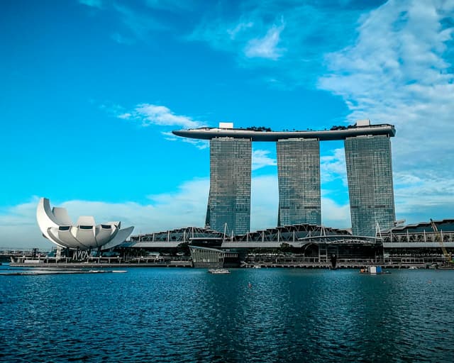 Shell acquires Singapore LNG company, after Temasek's plan to sell it leaked last week