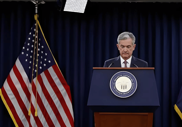 Fed giảm lãi suất báo hiệu đồng USD suy yếu, cục diện tiền tệ toàn cầu có thể thay đổi.