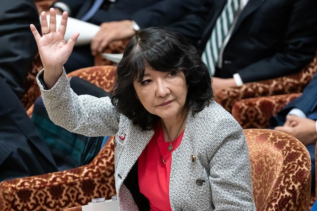 日本财务大臣表态政策步调一致,政府与央行就经济复苏判断保持同频,市场聚焦12月利率前景