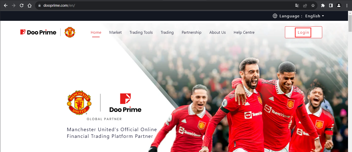 The official website displays account registration information
